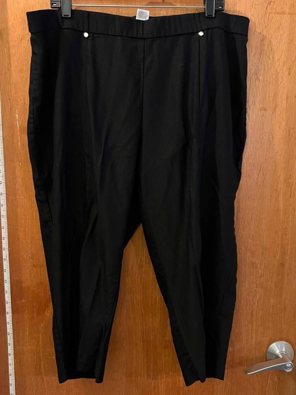 Size 2X - CD Daniels - Black Capri Pants - W40"/L20"